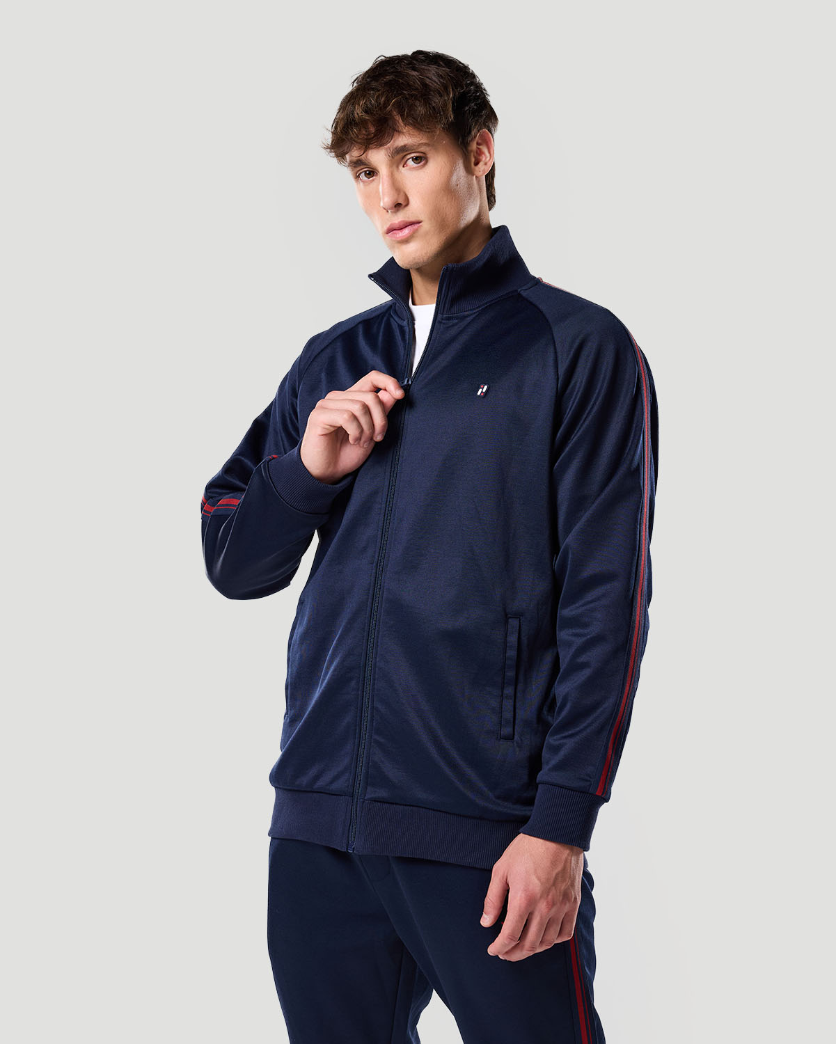 Chaqueta Deportiva para Hombre-NEGRO IRIS (AZUL MARINO) image number 2