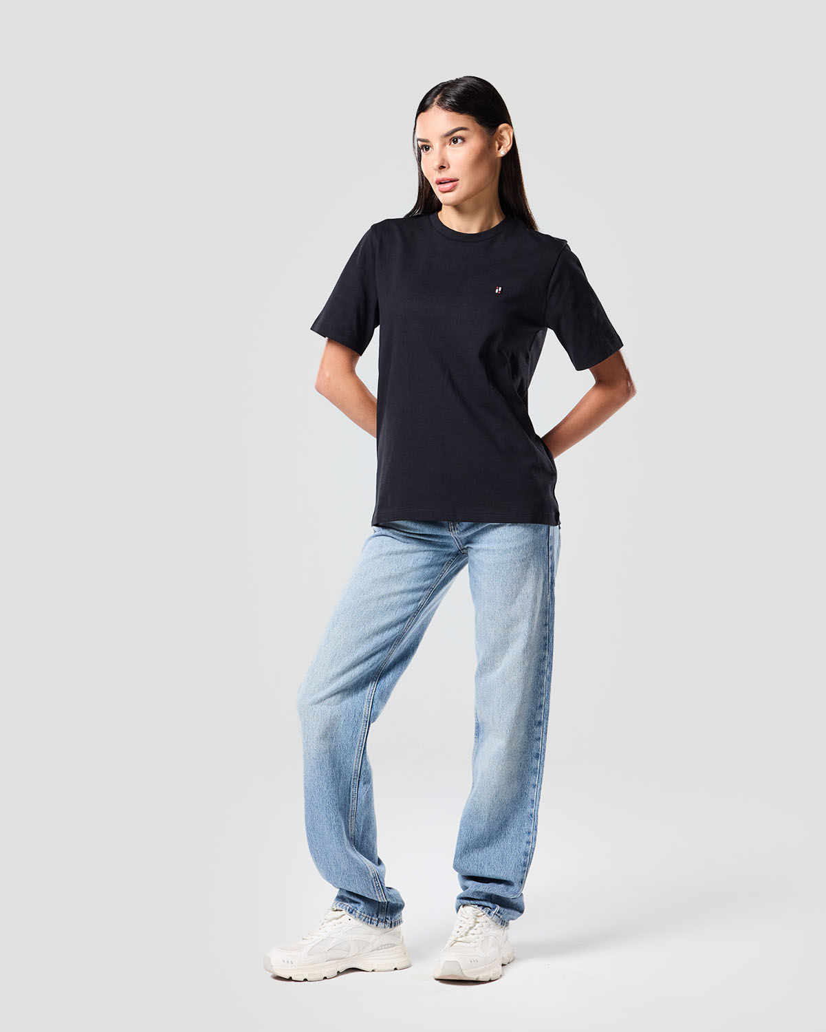 Camiseta B&aacute;sica para Mujer-NEGRO AZABACHE image number 1