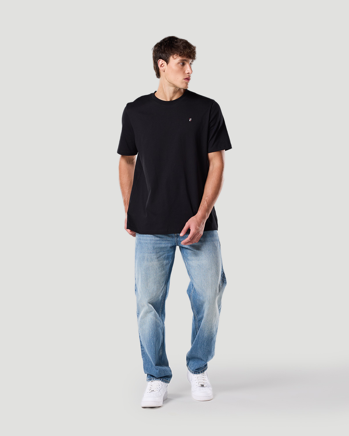 Camiseta b&aacute;sica para Hombre-NEGRO AZABACHE image number 1