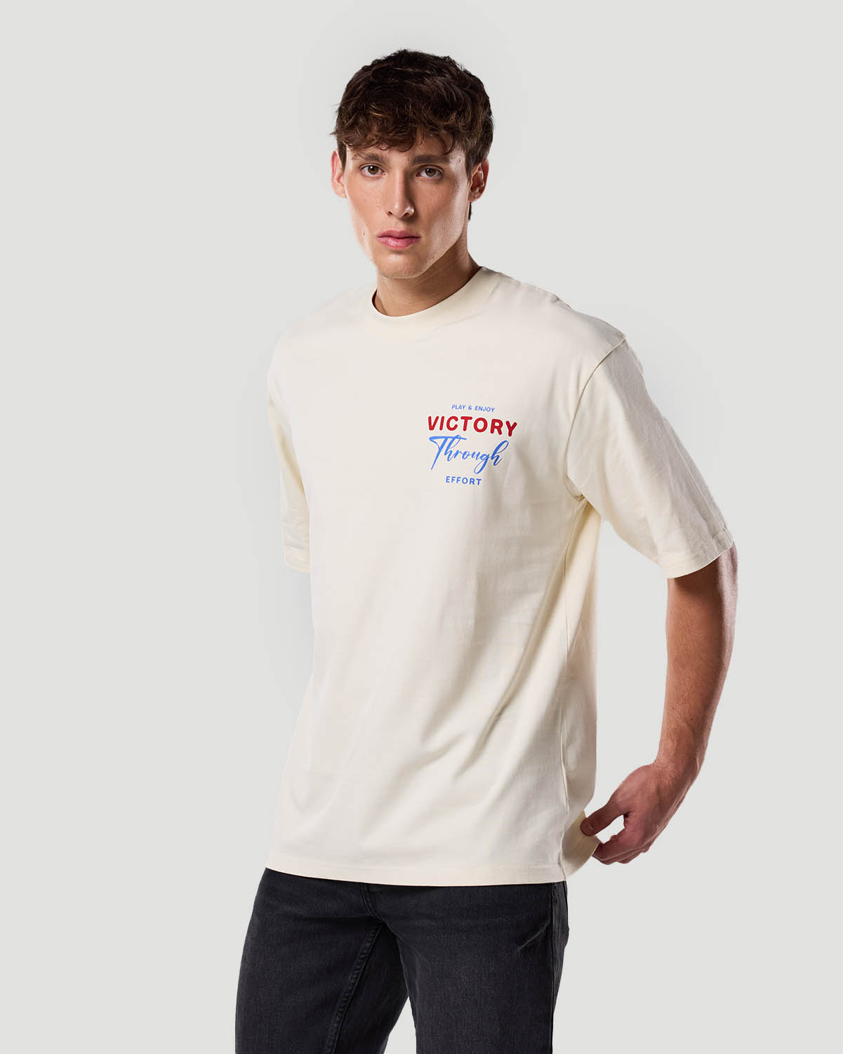 Camiseta Gr&aacute;fica para Hombre-BLANCO ANTIGUO image number 3